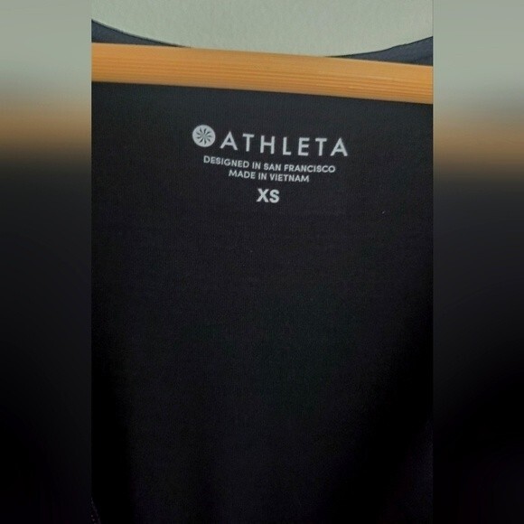 Athleta quarter zip long sleeve light active wear athletic top size XS - Picture 3 of 12